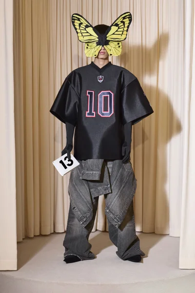 Look 13